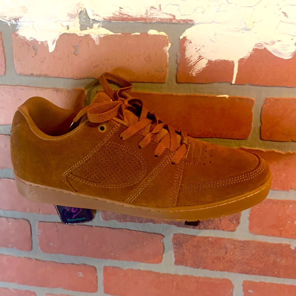 Es footwear Accel slim skateboarding shoe